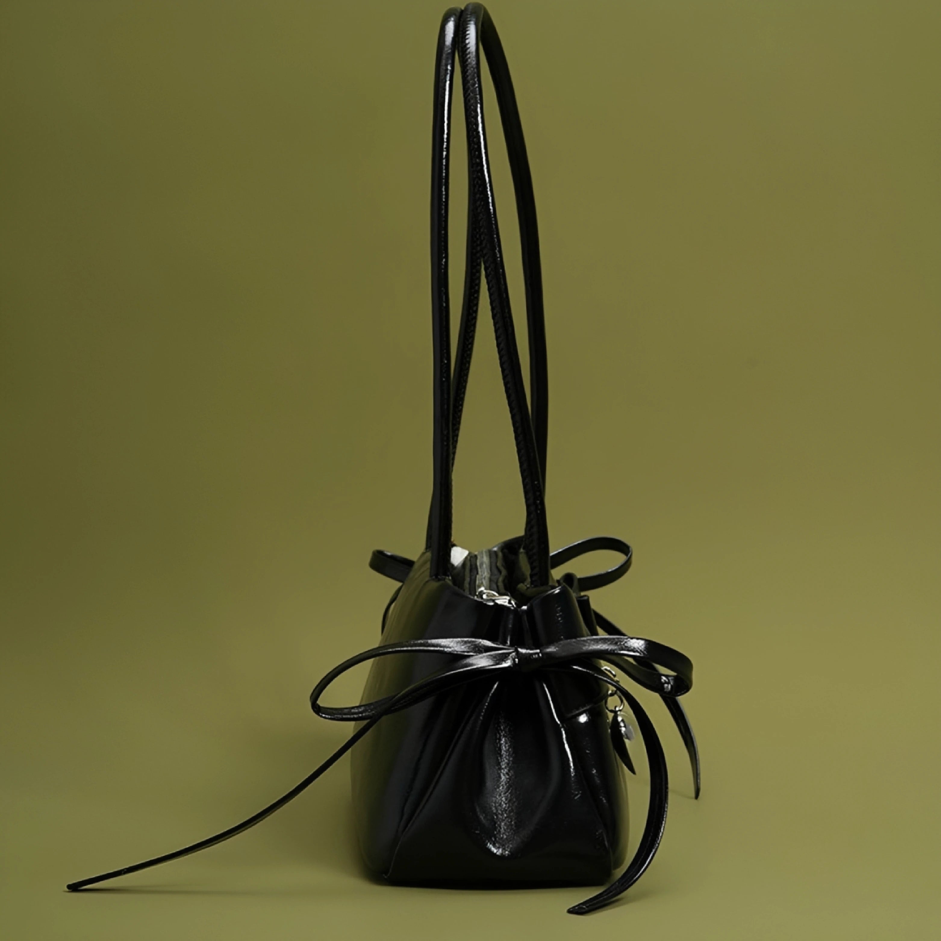 The Colette Bow