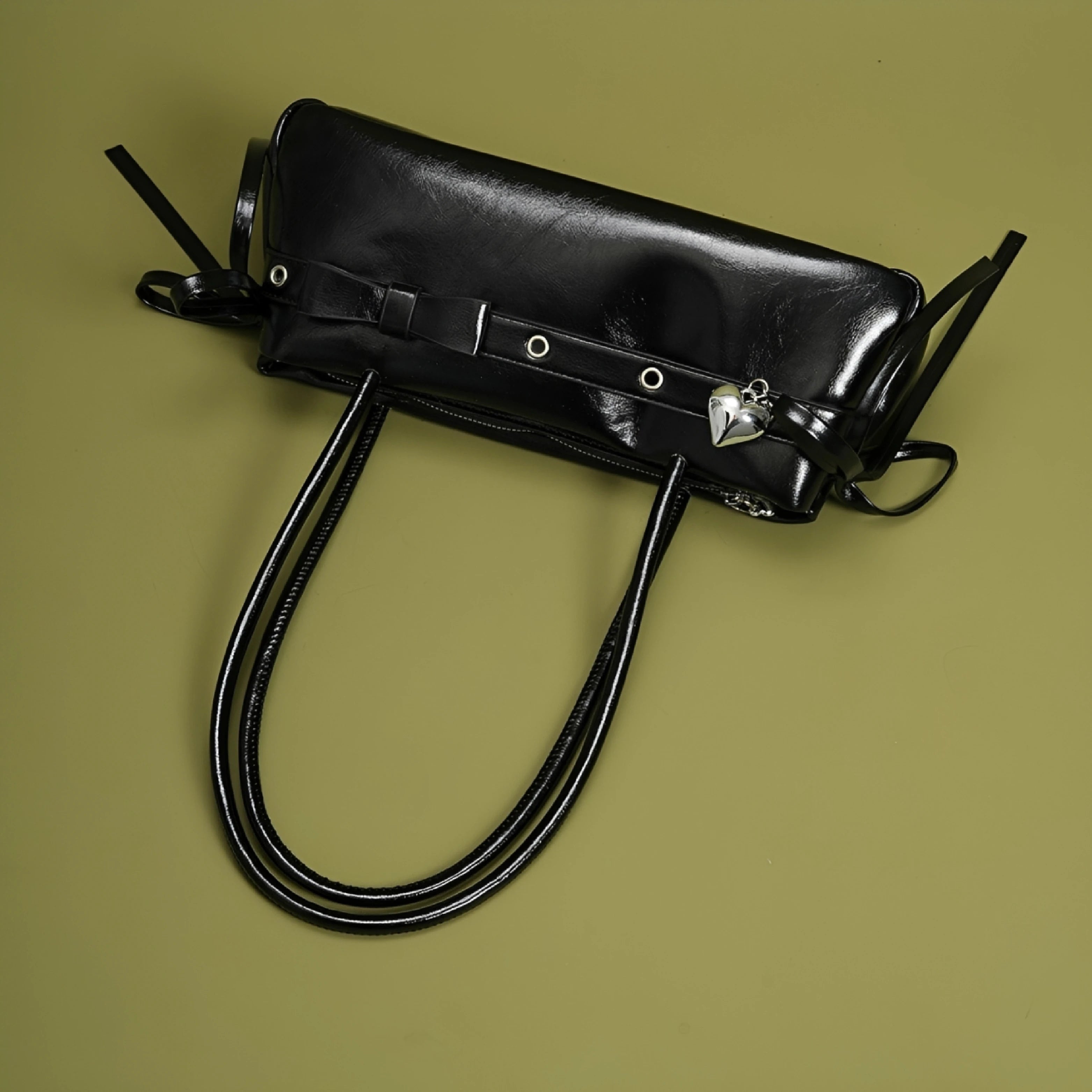 The Colette Bow